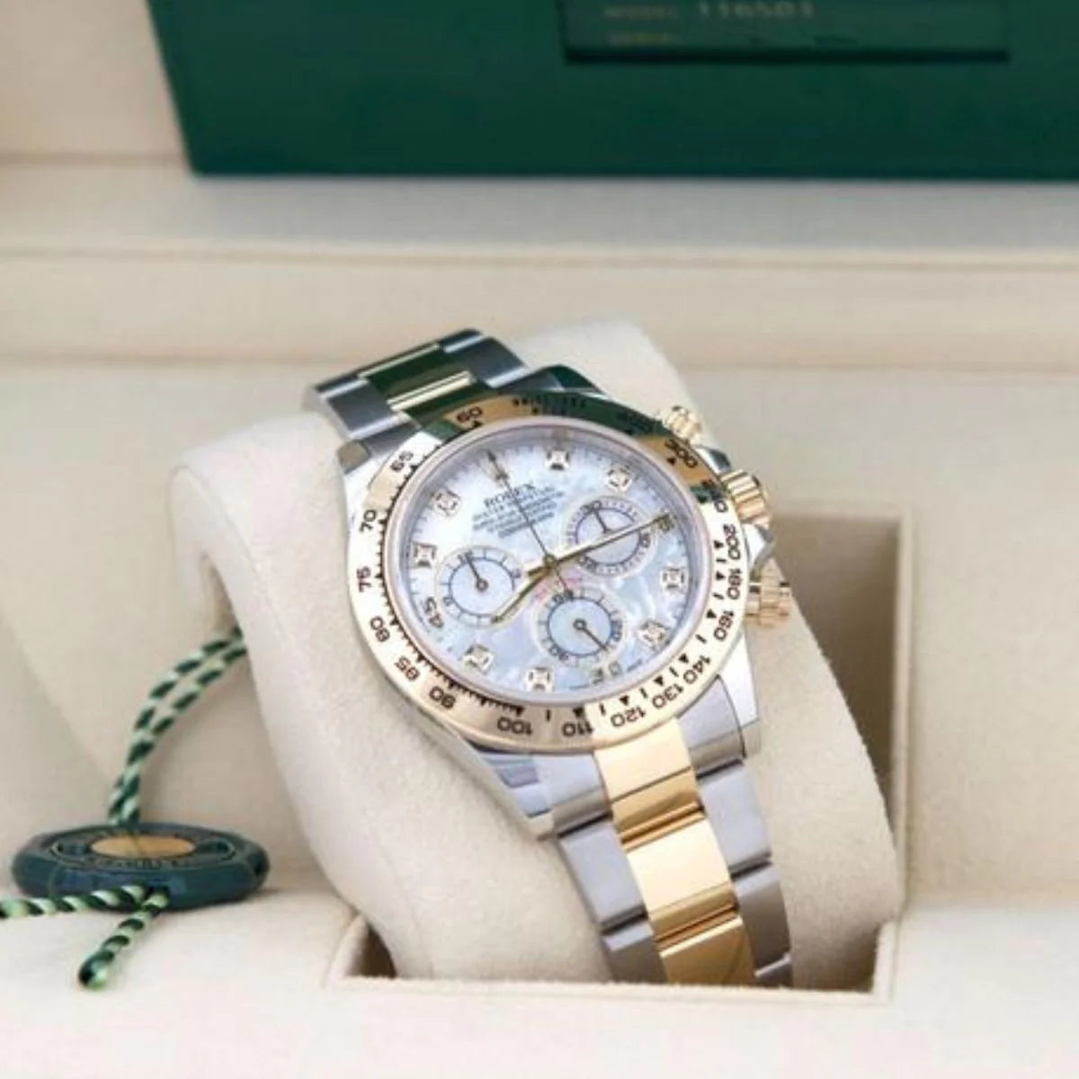 Rolex Daytona “Mother of Pearl” 40 MM